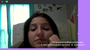 Premium – Cute Girl Talks Dirty With Hairbursh Bate (x1menace)