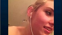 18yo blonde cam-girl squirts on webcam