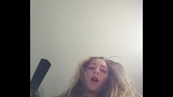 Omegle SINNOCENT CARLY MASTURBATE