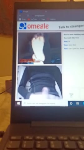 Jerking off to omegle girl’ sexy feet
