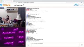 Nerdy girl takes dildo Omegle Porn