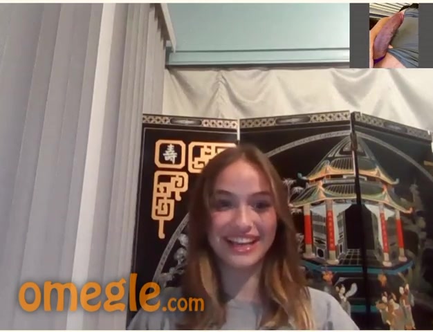 Omegle Porn cute teen shows feet for cum