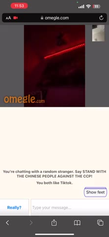 Pretty feet on omegle