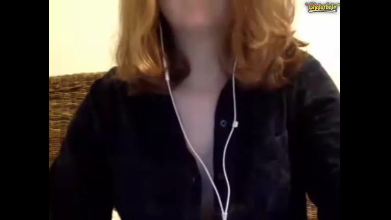 Teen Teases and Talks about Omegle Porn Vid Uploaded (l