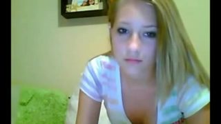 stuning amateur blonde teen on cam